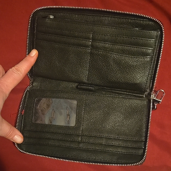 Steve Madden Black and Gray Wristlet - Picture 4 of 5